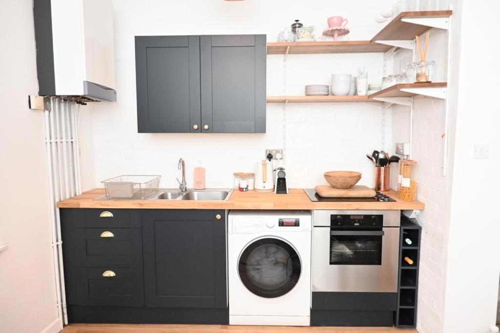 The Coach House - Bournemouth Villa Luaran gambar