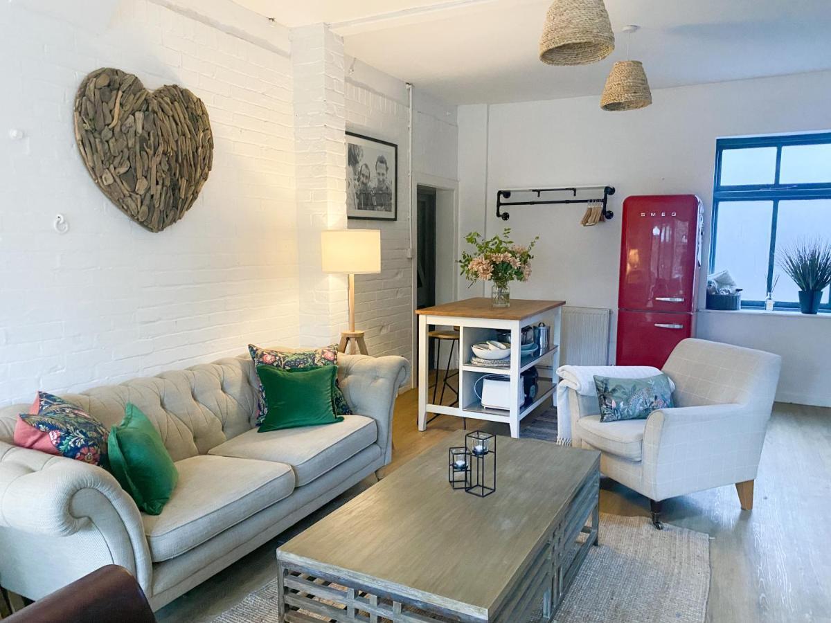 The Coach House - Bournemouth Villa Luaran gambar