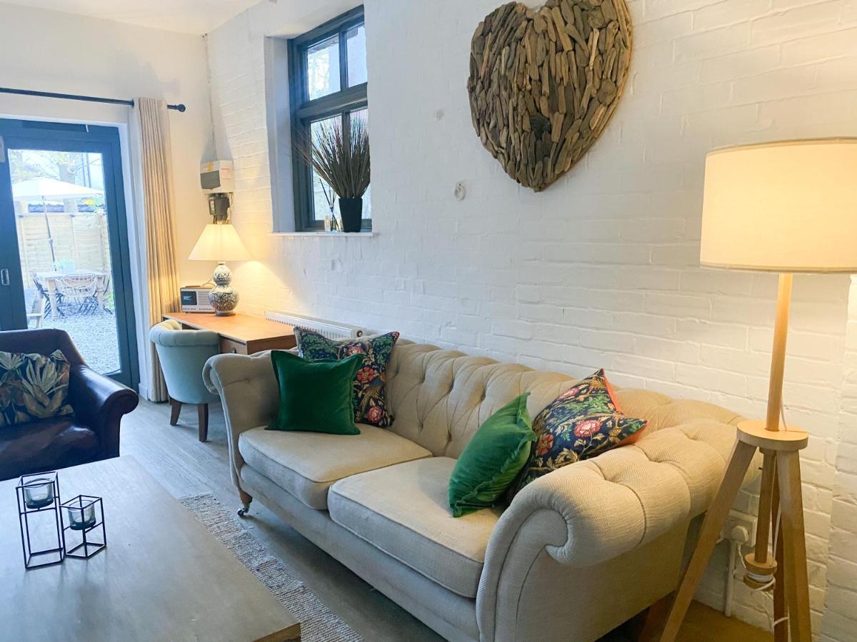 The Coach House - Bournemouth Villa Luaran gambar