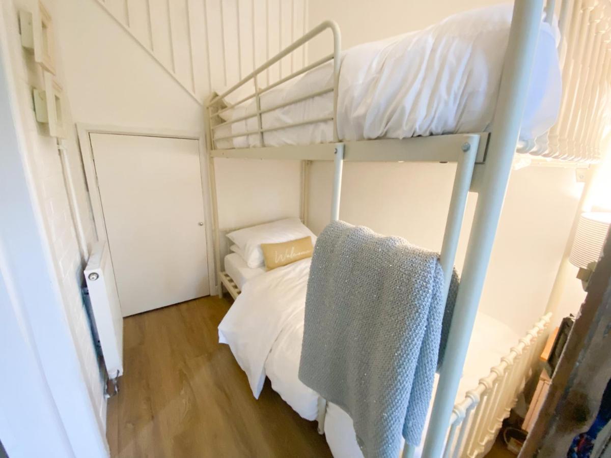 The Coach House - Bournemouth Villa Luaran gambar