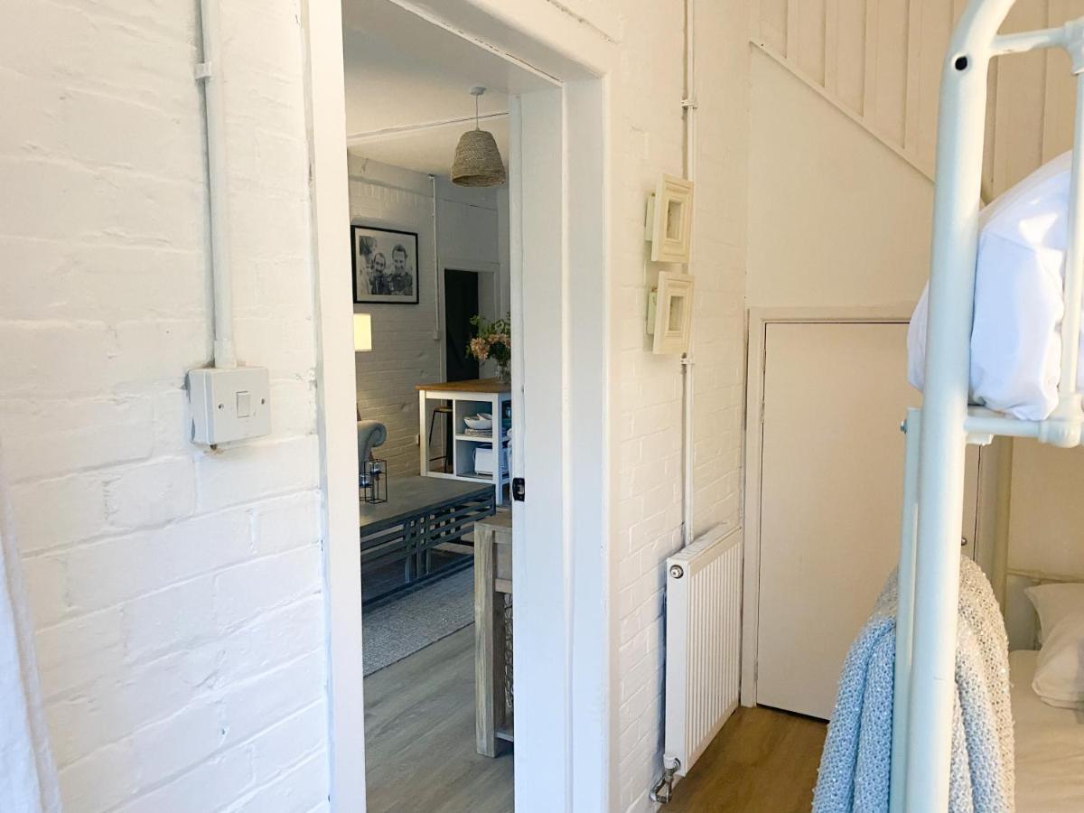 The Coach House - Bournemouth Villa Luaran gambar